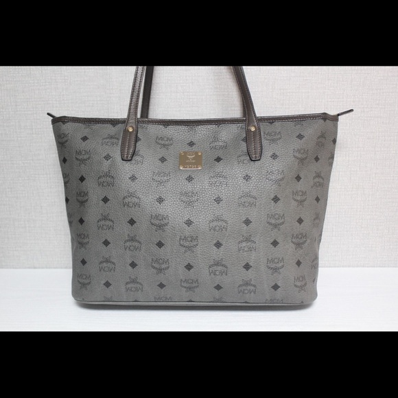 100% Authentic MCM black shopper tote - Picture 2 of 14